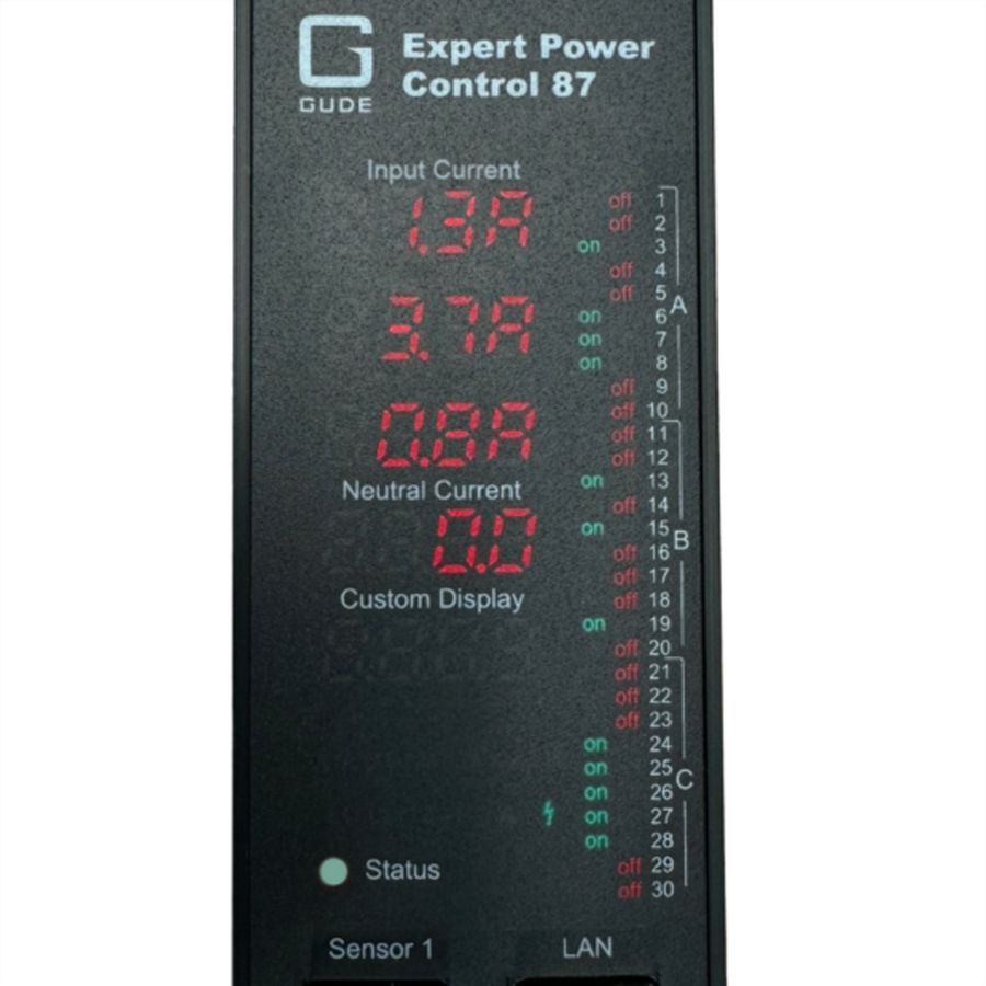 GUDE EPC 87-3300-18 30-fach switched & metered PDU, vertikaler Einbau 0HE, 400V 3P*N+PE 3x16A, schwarz, 170 cm