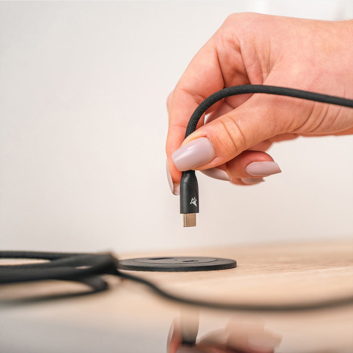 Aqiila Ladekabel Cablebird CB21, 30W Type C auf Appe Lightning 1 Meter