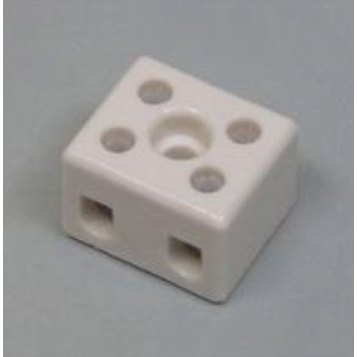 BACHMANN Borne à douille céramique 4mm² 2 pôles