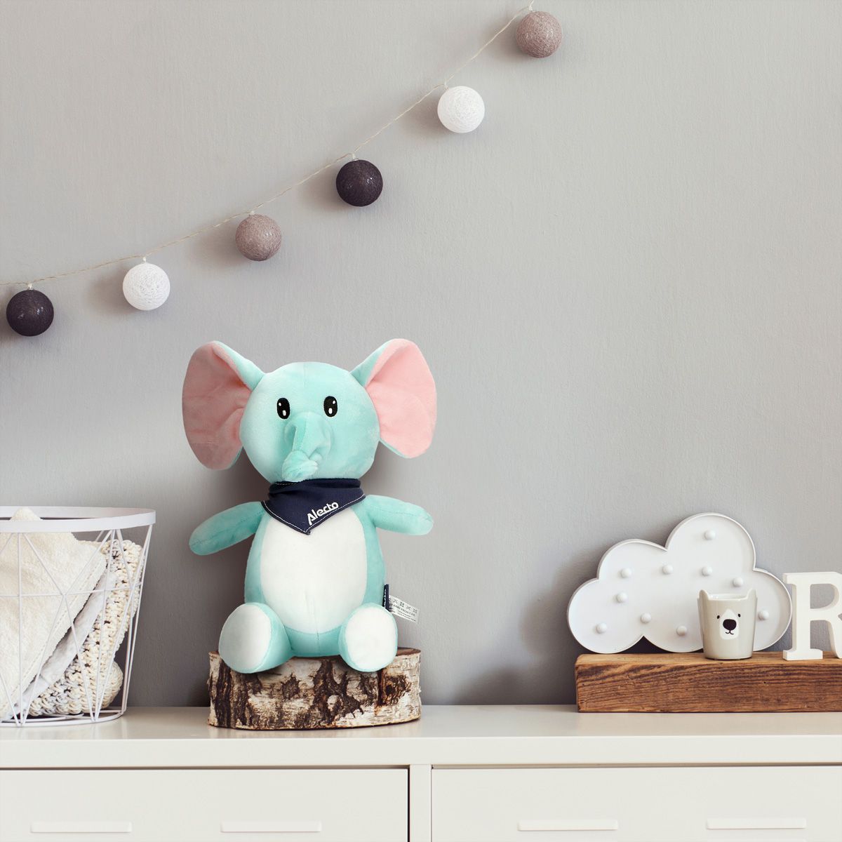 Alecto Doudou avec son BC-350, Bleu