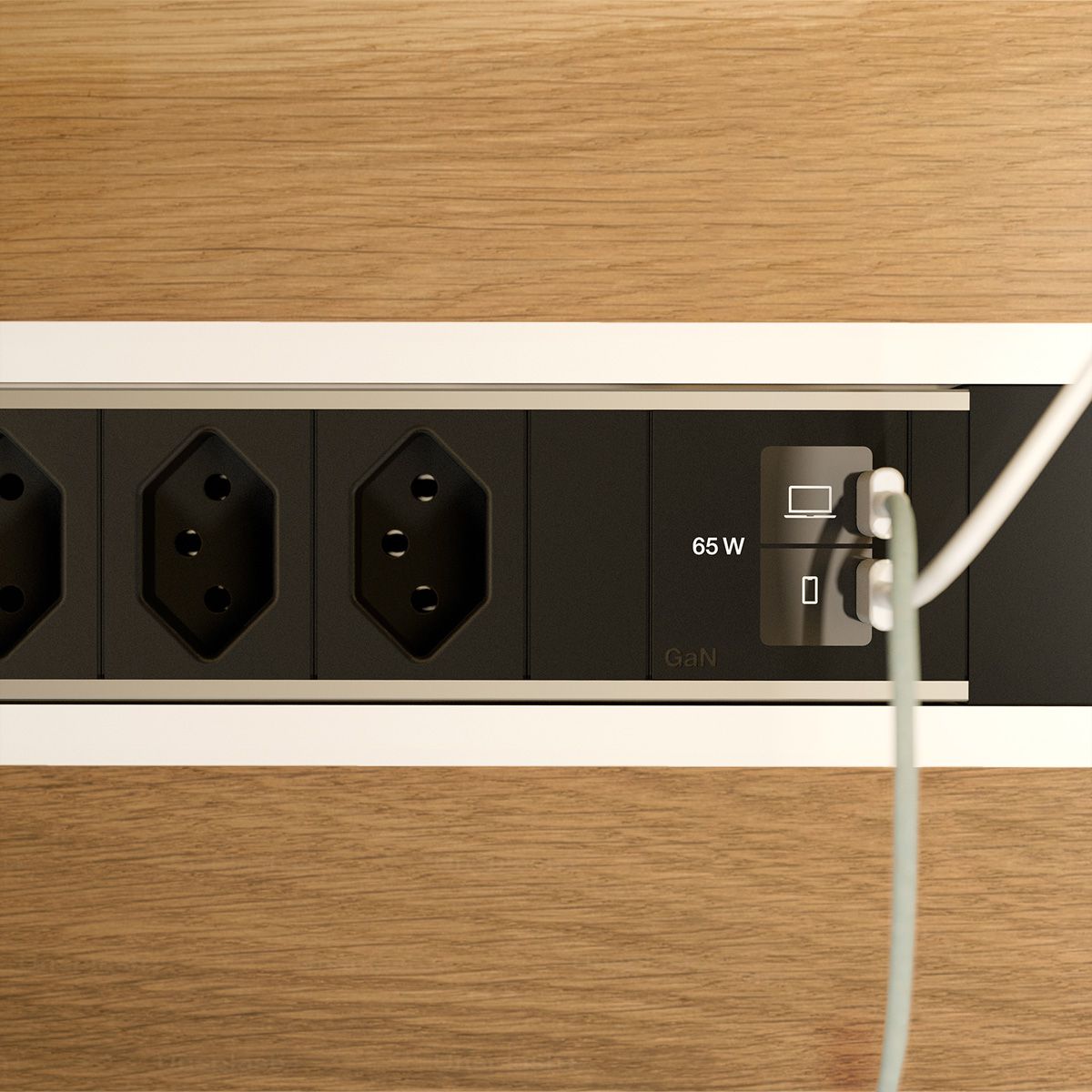 BACHMANN POWER FRAME M 3xCH 0°, 1xUSB C/C 65W L=0,2m