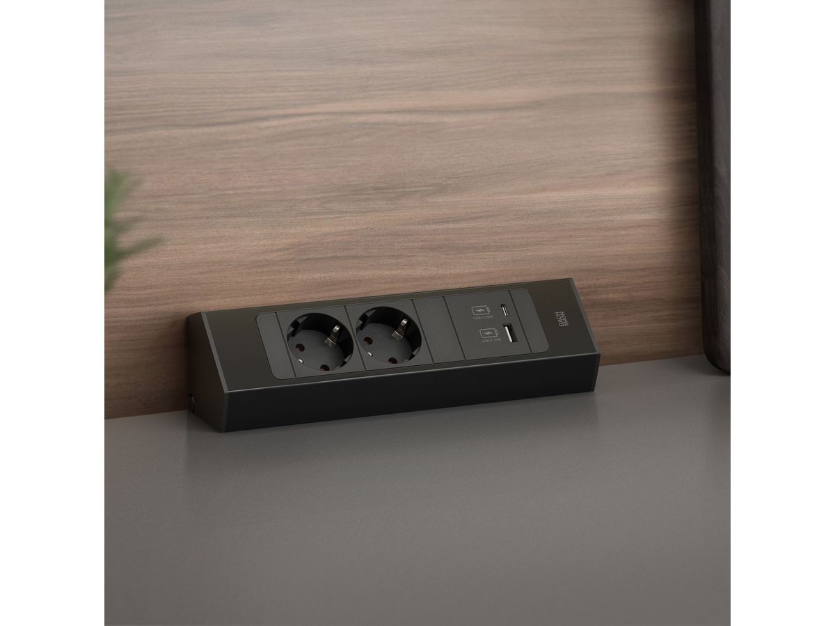 BACHMANN CASIA 2 2xCEE7/3 1xUSB A/C 22W 2,0m AEH SW