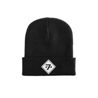 Robes Seven Logo Beani