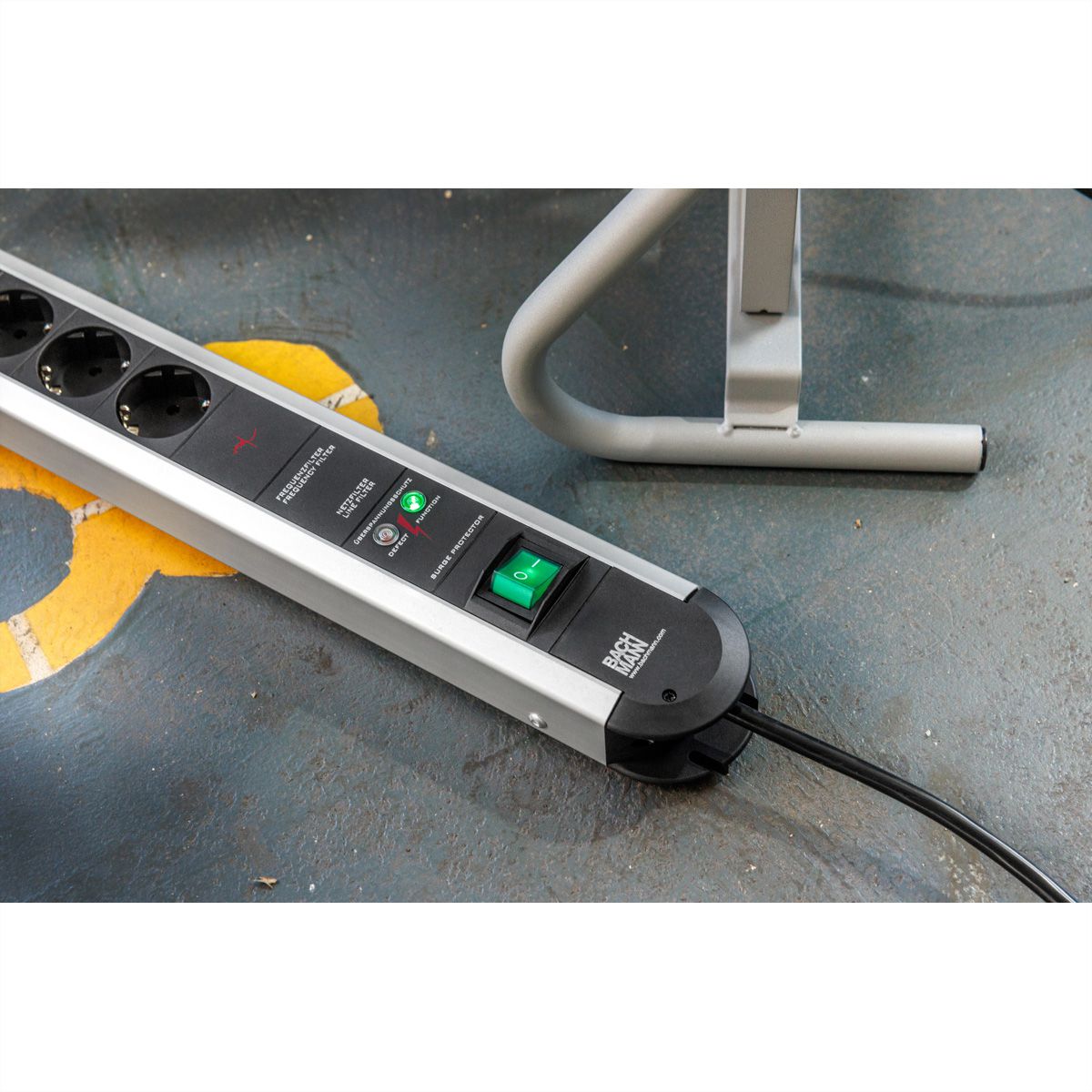 BACHMANN PRIMO Bâti de prises 6x contact de protection, protection totale de l'appareil Interrupteur, 1,75 m